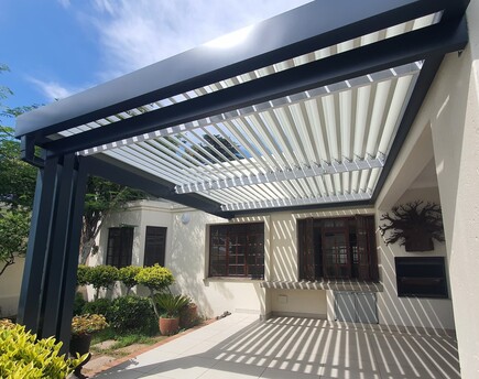 Adjustable Louvre with Thunderstorm Fascia Gutter - Fairland